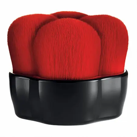 Comandă acum | Pensula pentru conturarea fetei Shiseido Hanatsubaki Hake Brush